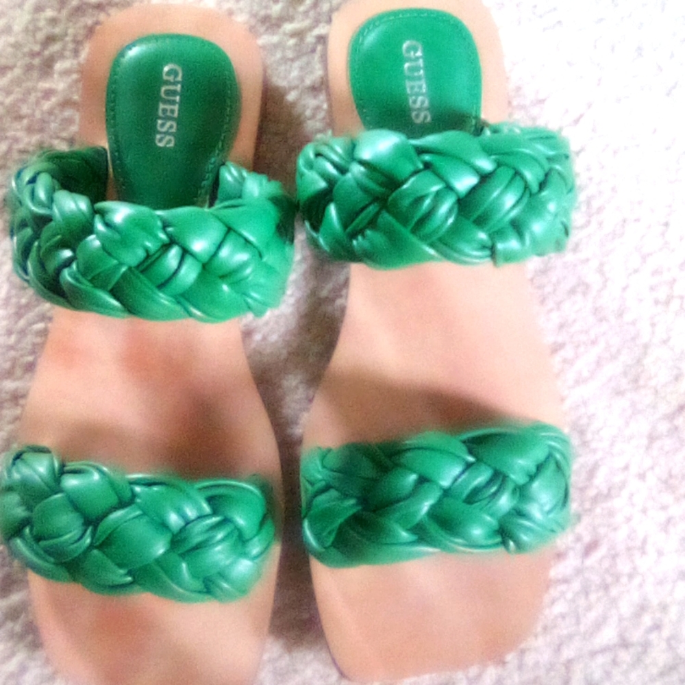 BRAND NEW SANDALS